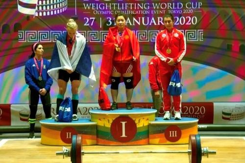 Hoàng Thị Duyên giành thêm ba huy chương vàng