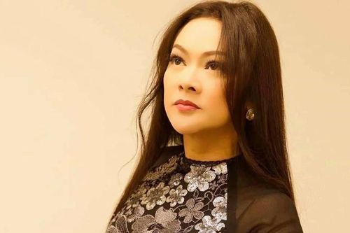 Đầu năm, Như Quỳnh gây 'sốt' vì ngoại hình khác lạ