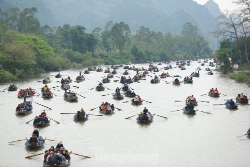 Chùa Hương dự kiến đón gần 5 vạn khách ngày khai hội