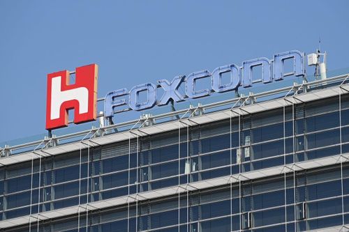 Foxconn tuyên bố vẫn đáp ứng các nghĩa vụ sản xuất iPhone