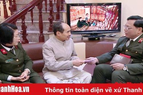 Giám đốc công an Thanh Hóa thăm CBCS bị bệnh hiểm nghèo và gia đình có hoàn cảnh khó khăn