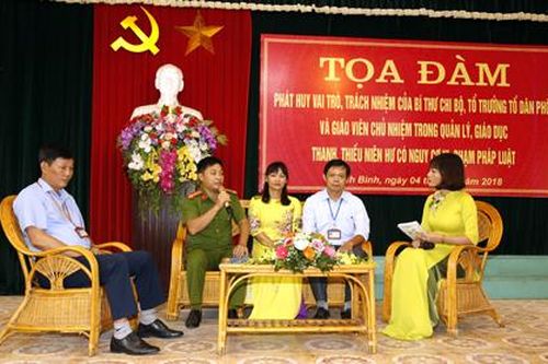 Giúp đỡ các em bằng trách nhiệm và tình yêu thương