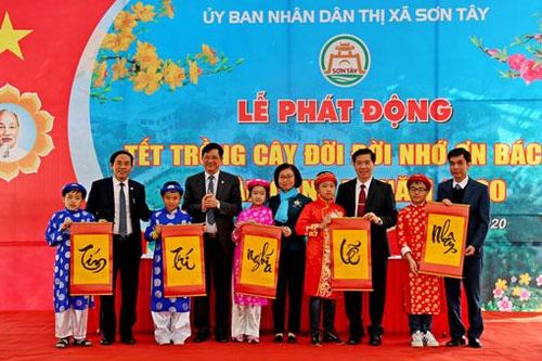 Sơn Tây khai bút đầu năm và phát động Tết trồng cây Xuân Canh Tý 2020