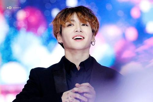Top 10 thần tượng Kpop được tìm kiếm nhiều nhất trên Youtube năm 2019