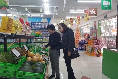 Thực phẩm sau Tết: Siêu thị bình ổn, chợ truyền thống tăng giá bất thường