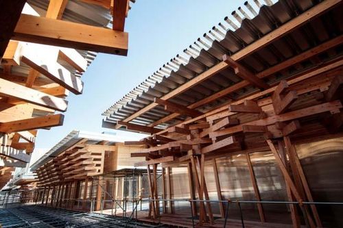 Tokyo 2020 ra mắt 'Olympic plaza' làm từ gỗ quyên góp