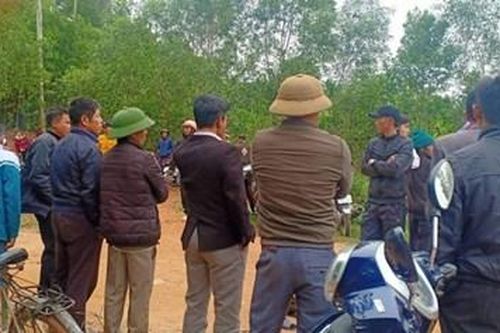 Bàng hoàng phát hiện thi thể 2 thanh niên cạnh bìa rừng