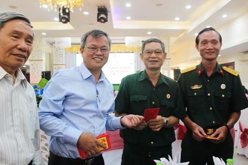 Họp mặt đầu năm với cán bộ, công chức, viên chức Khối thi đua số 10