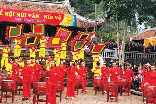 Lễ hội vào mùa
