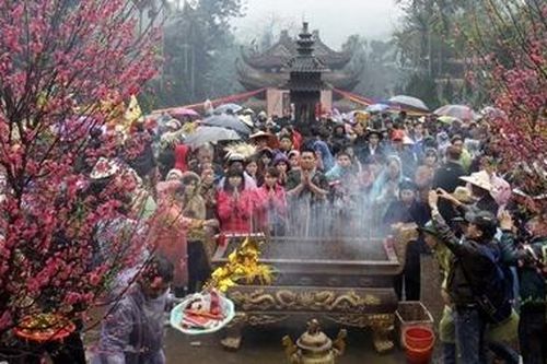 Bảo đảm du khách không bị 'chặt, chém' trong lễ hội chùa Hương
