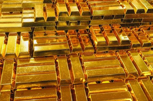 VN-Index giảm gần 32 điểm, vàng tăng gần 1 triệu đồng/lượng