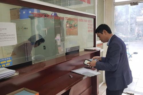 Không còn 'vừa làm việc vừa ăn Tết'