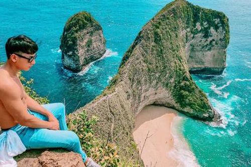 Isaac khoe dáng hót-hòn-họt ở Bali: cảnh cực đẹp nhưng ai cũng chỉ chú ý vào mẫu