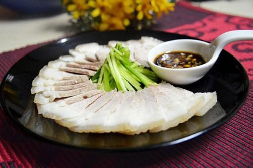 Cách luộc thịt đậm đà, ngon ngọt không mất chất