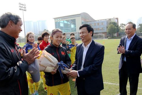 Bóng đá nữ, bắt đầu 'săn vé' Olympic 2020
