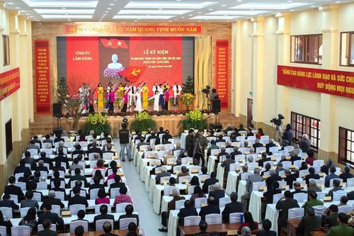 90 năm chặng đường lịch sử vẻ vang