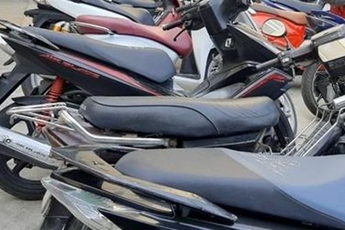 Vây bắt hai sòng bạc, tạm giữ hơn 420 triệu đồng