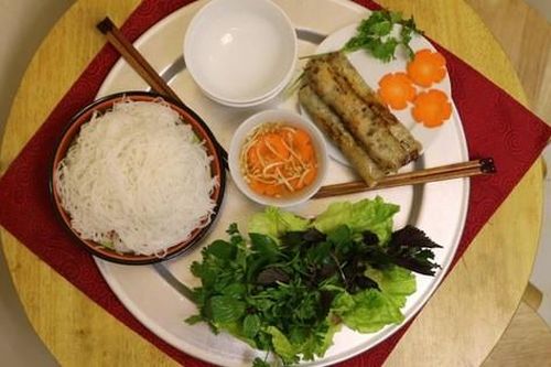 Chuyện bếp núc của những người độc thân