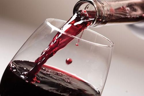 Lợi ích sức khỏe của rượu vang đỏ