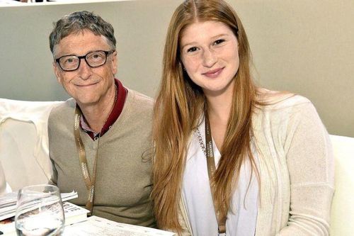 Ái nữ của Bill Gates đính hôn với vận động viên cưỡi ngựa