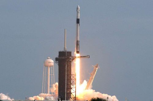 Tại sao SpaceX phóng rồi cho nổ tung tên lửa trị giá 90 triệu USD?