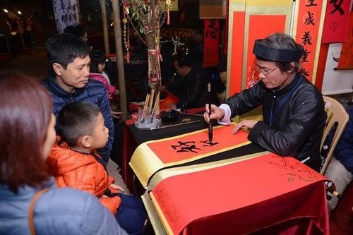 Giữ gìn nét đẹp xin chữ đầu Xuân