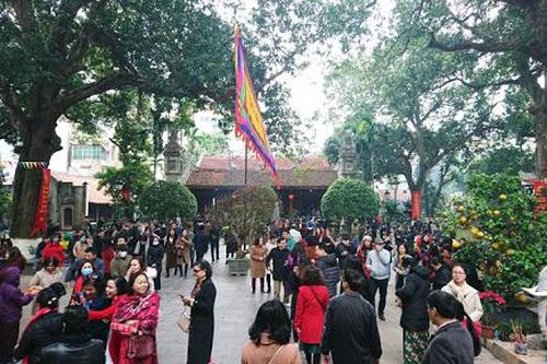 Nhỏ nhẹ nhắc nhau
