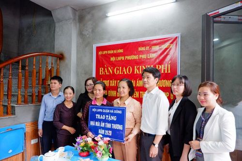 Hà Đông đẩy mạnh tuyên truyền kỷ niệm 90 năm thành lập Đảng và thi đua lao động sản xuất
