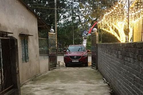 Làm rõ việc một bác sĩ bị đánh nhập viện khi nhắc nhở xe ô tô đậu kín lối vào