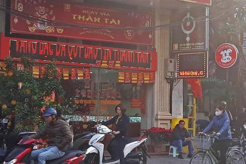 Ngày Vía Thần tài 'thời' corona: Có còn xếp hàng mua vàng?
