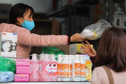 Tăng giá khẩu trang có thể phạt đến 15 triệu đồng