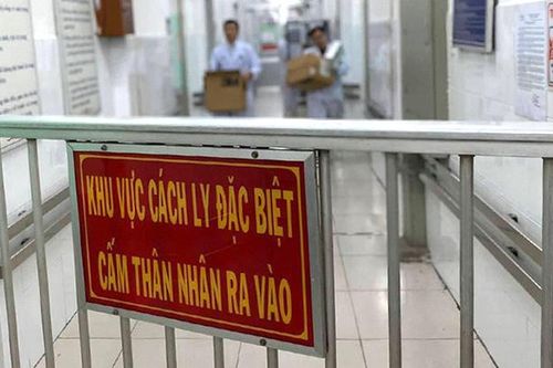 TP.HCM cách ly 4 người, Hà Nội thêm 3 ca nghi ngờ mắc virus corona