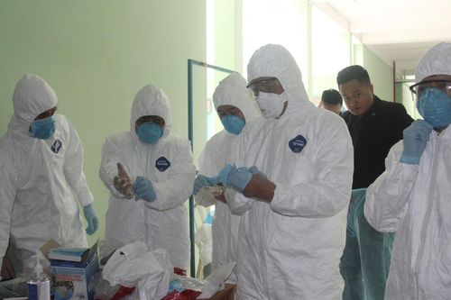 Nóng: Lễ tân khách sạn ở Khánh Hòa nhiễm virus corona sau khi tiếp xúc 2 người bệnh Trung Quốc