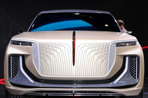Hãng xe Trung Quốc sản xuất SUV nhái Rolls Royce