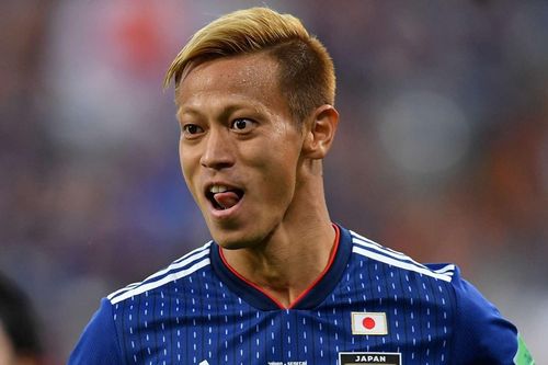Keisuke Honda gia nhập Botafogo sau khi có xe bọc thép