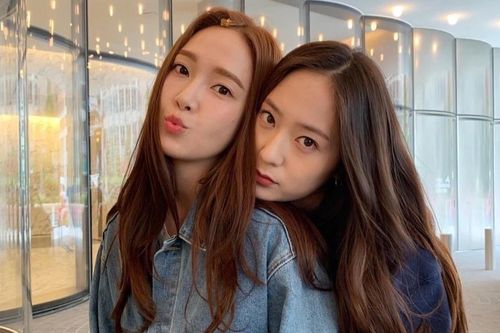 Nhan sắc ngày càng quyến rũ của cặp chị em quyền lực nhất Kpop