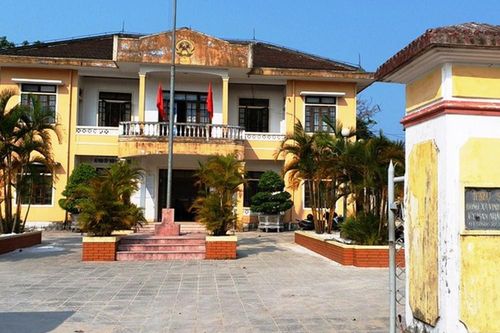 Vợ chết, chồng nguy kịch với những vết đâm trên người sau 14 ngày cưới