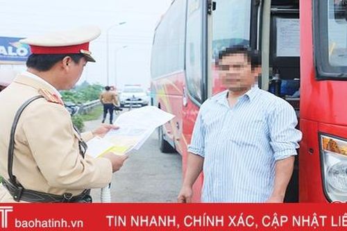 Cảnh sát giao thông Hà Tĩnh siết chặt hoạt động vận tải sau tết