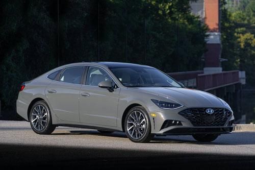 Chi tiết Hyundai Sonata 2020 phiên bản đắt nhất, so kè với Toyota Camry, Mazda6