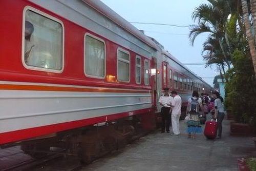 Kiểm dịch nhân viên, hành khách tàu liên vận quốc tế ngay tại ga cửa khẩu