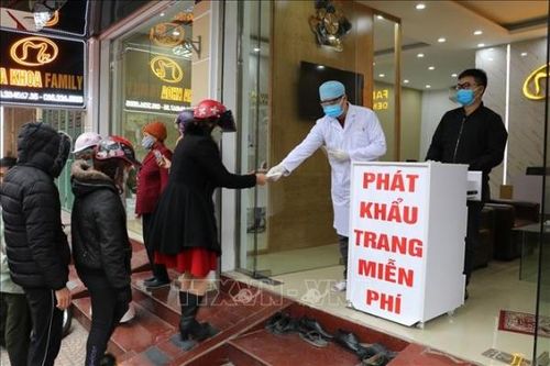 Ninh Bình: 100% nhà thuốc, quầy thuốc ký cam kết không tăng giá khẩu trang y tế