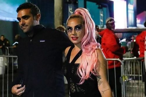 Lady Gaga công khai bạn trai mới là CEO