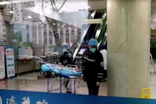 Vì gia đình, người đàn ông chọn ở lại 'tâm dịch' Vũ Hán thay vì trở về quê hương Hàn Quốc
