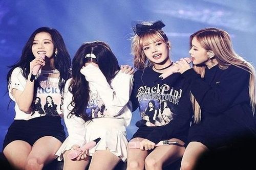 Blackpink cũng có những khoảnh khắc không kìm được nước mắt