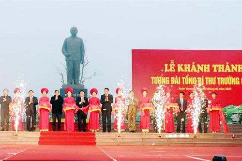 Khánh thành tượng đài Tổng Bí thư Trường Chinh