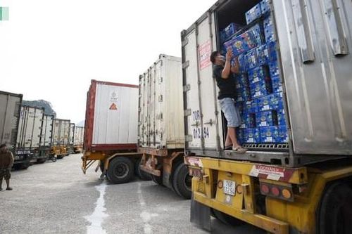 Đừng đưa thêm hàng hóa lên biên giới Việt - Trung nữa