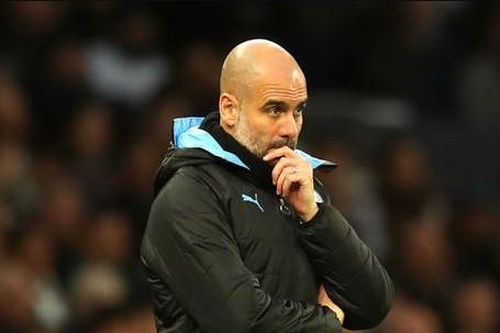 Thua Tottenham, HLV Guardiola 'nhốt' học trò suốt 45 phút