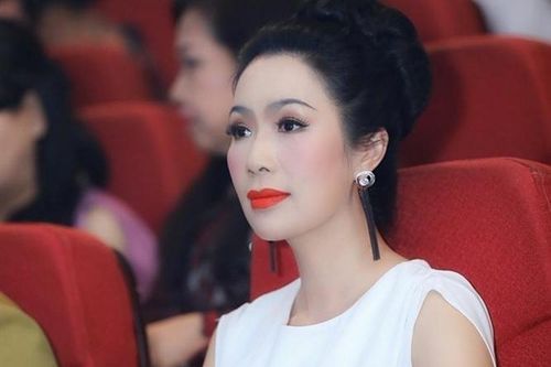 NSƯT Trịnh Kim Chi tạm đóng cửa sân khấu vì dịch virus corona