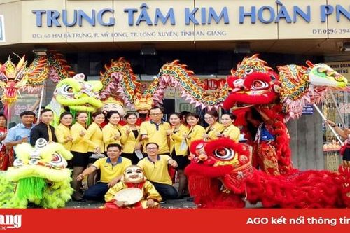 Hào hứng đón 'Vía Thần tài' cùng PNJ
