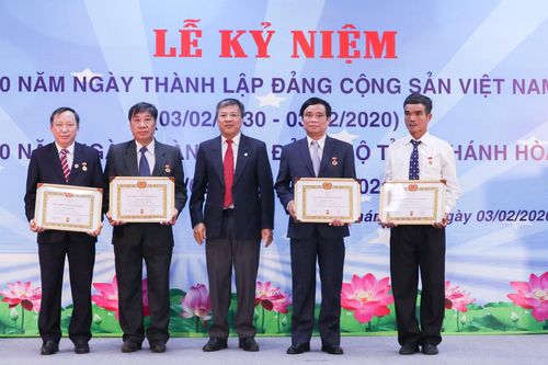 Đảng ủy Khối doanh nghiệp tỉnh tổ chức Lễ kỷ niệm Ngày thành lập Đảng